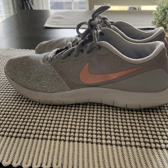 Nike Shoes - Women’s size 6.5 Nike sneakers. Very good used condition